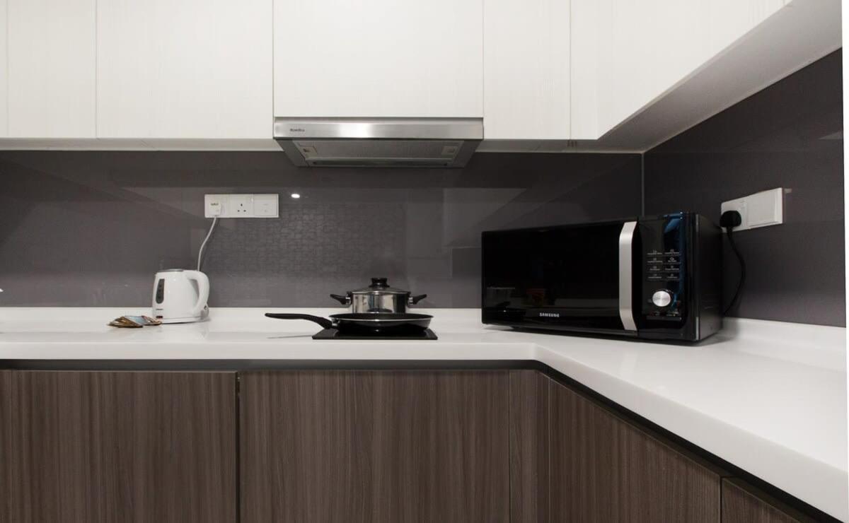 Modern, High Floor Suasana Suites 05 In Jb Johor Bahru Exterior photo