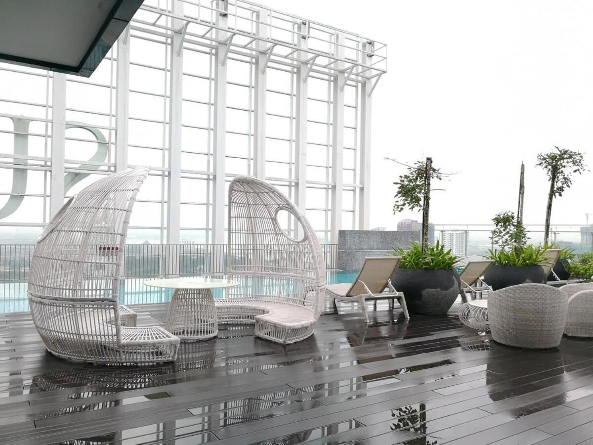 Modern, High Floor Suasana Suites 05 In Jb Johor Bahru Exterior photo