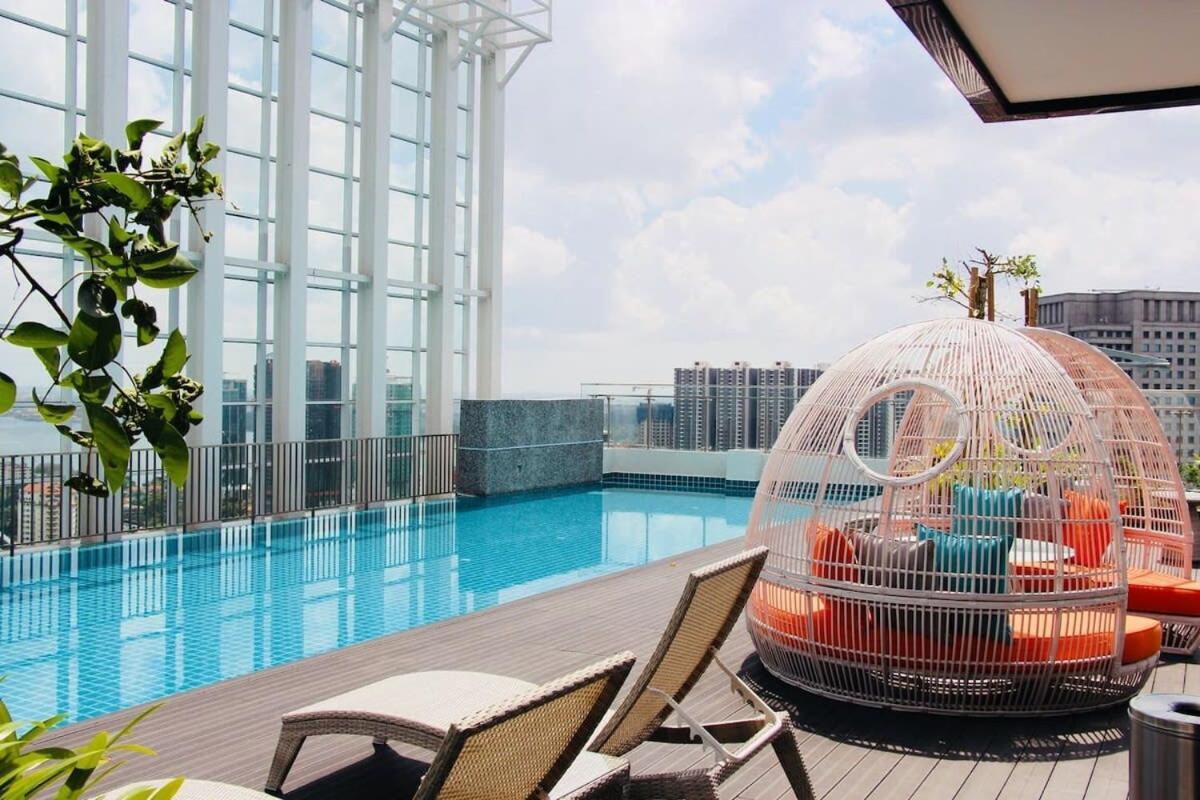 Modern, High Floor Suasana Suites 05 In Jb Johor Bahru Exterior photo